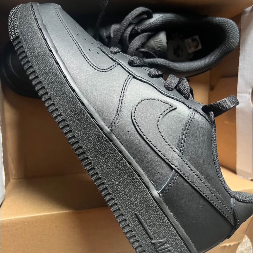 Nike Youth BLACK AirForce 1